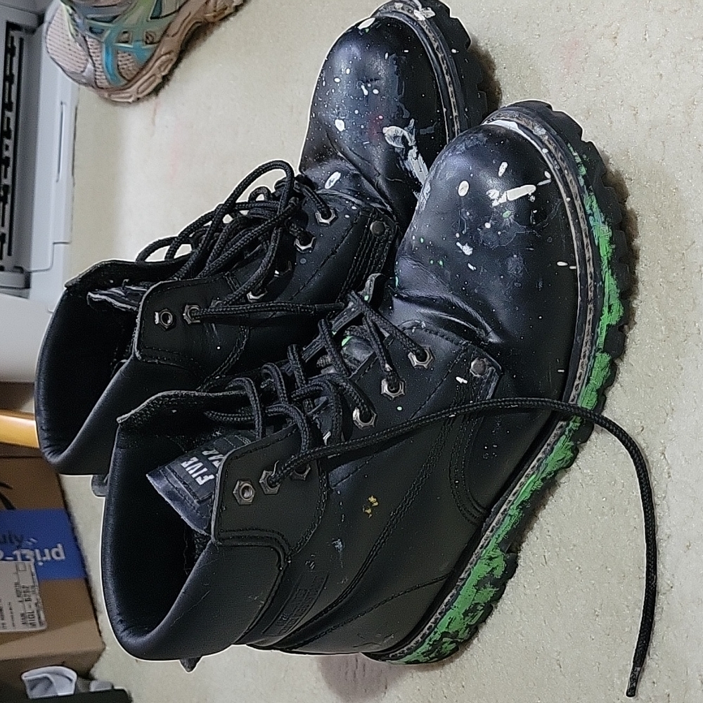 Steel toe lace up boots